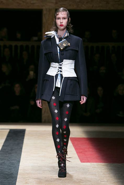 Prada: Fall 2016 RTW 